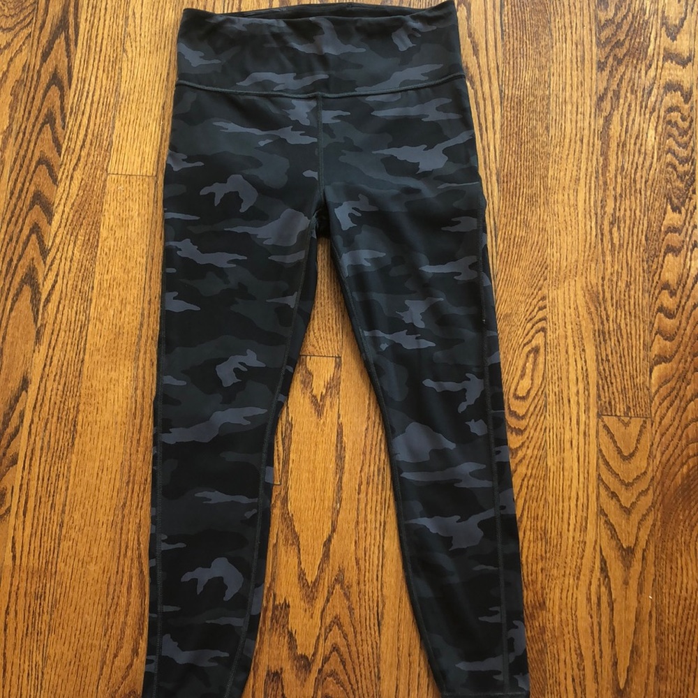 Camo Ultimate Athleta Leggings 7/8